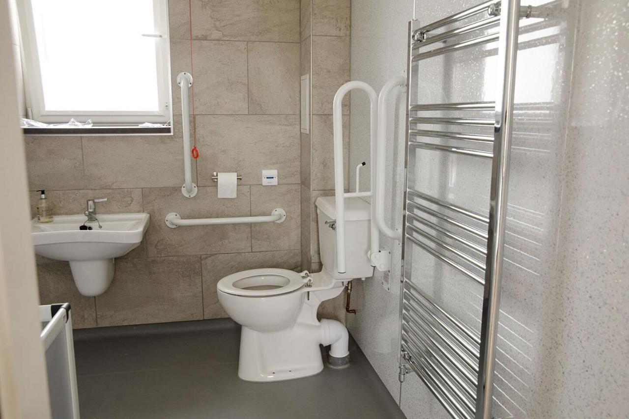 House Of Juniper - Luxury Accessible Apartment Broadford  Zewnętrze zdjęcie